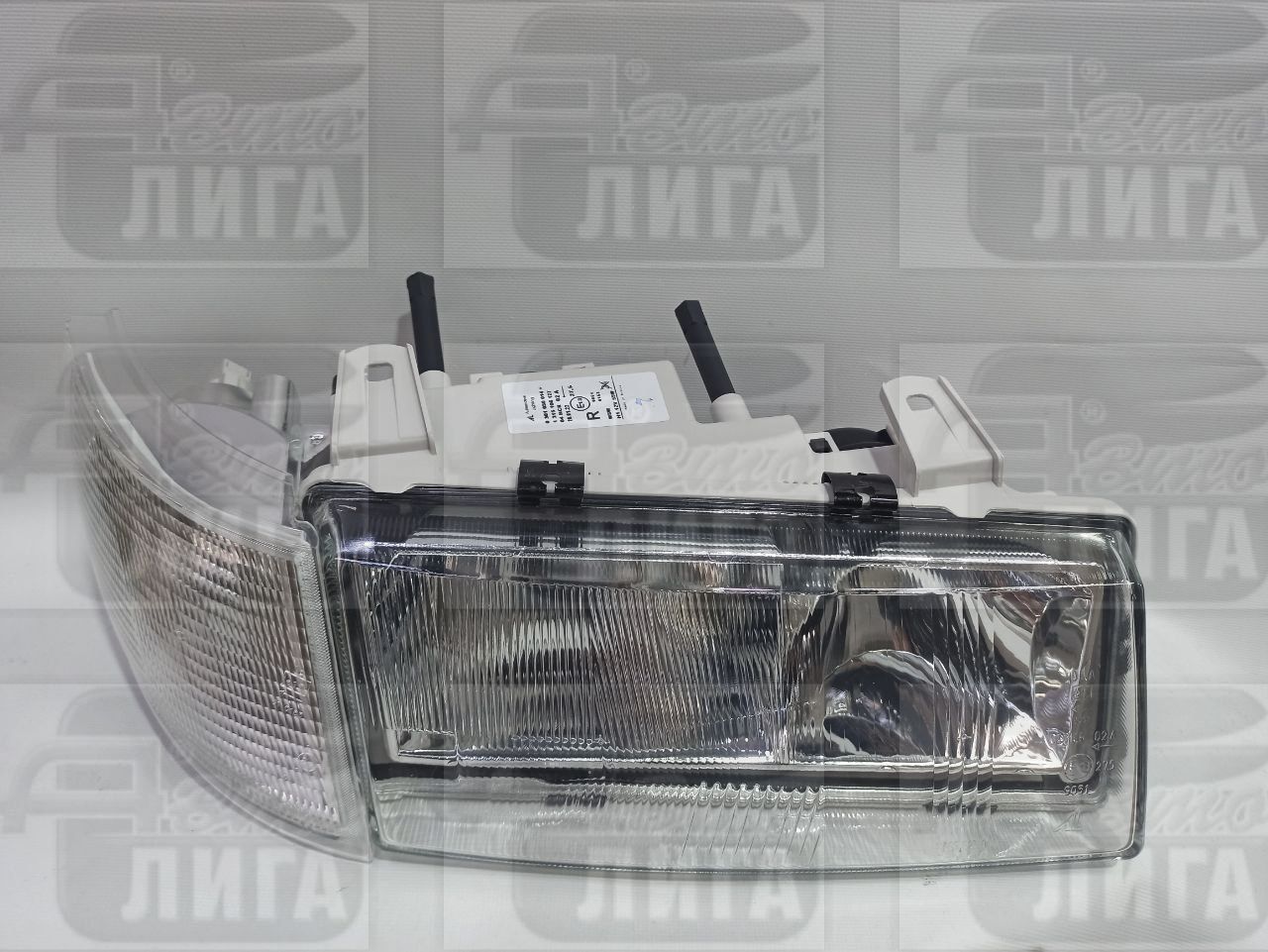 Блок-фара правая ВАЗ 2110 "BOSCH" "Automotive Light"