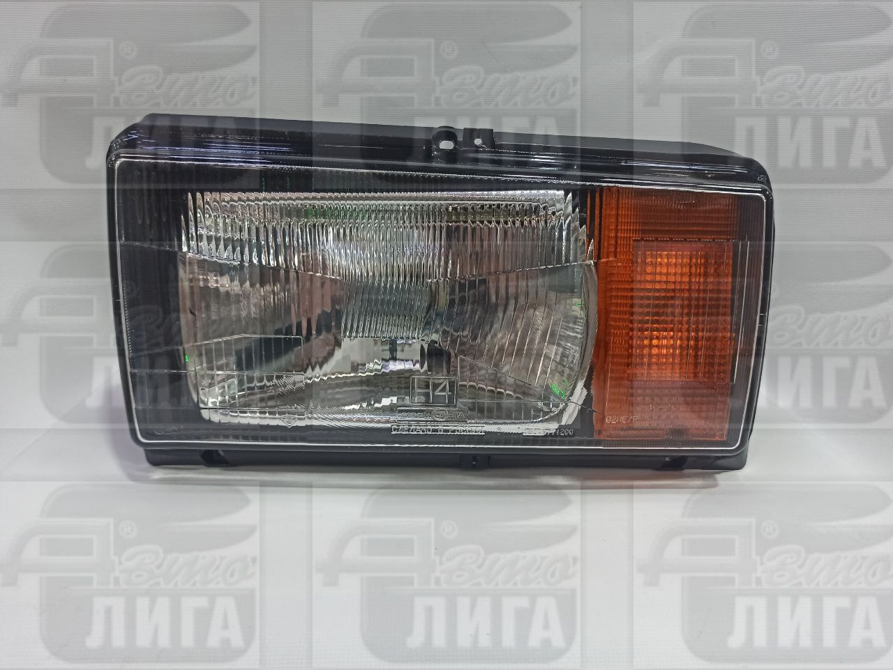 Блок-фара левая ВАЗ 2105“Формула света” 