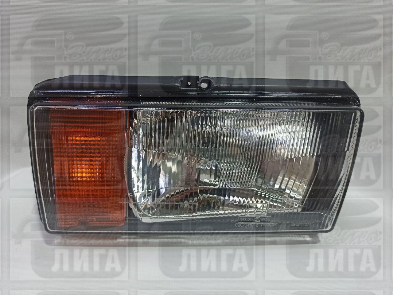 Блок-фара правая ВАЗ 2105 “Формула света” 
