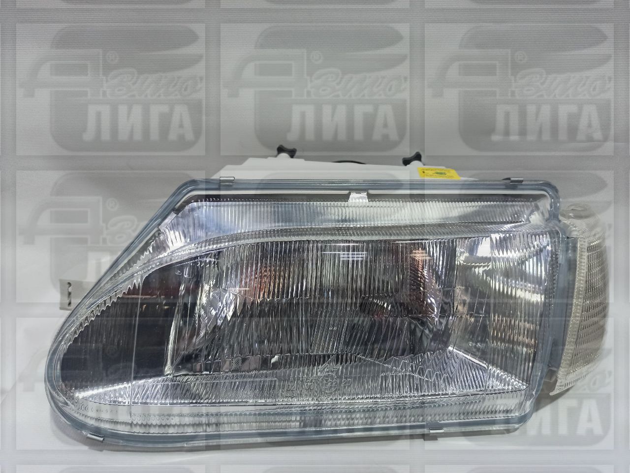 Блок-фара левая ВАЗ 2115 "BOSCH Automotive Light" 