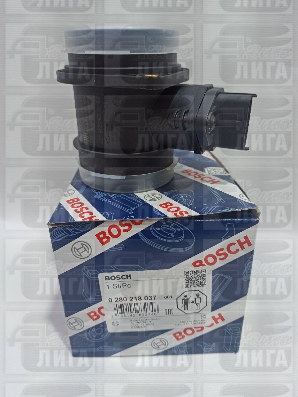 Датчик массового расхода воздуха (ДМРВ) ВАЗ 1,5л. (0280218 037) "BOSCH"