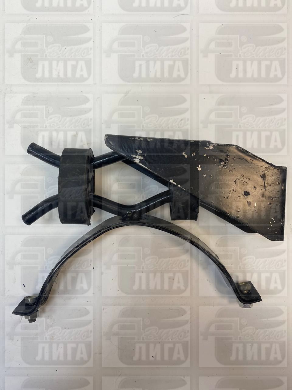 комплект кронштейнов глушителя в сборе нового образца Газ Газель 