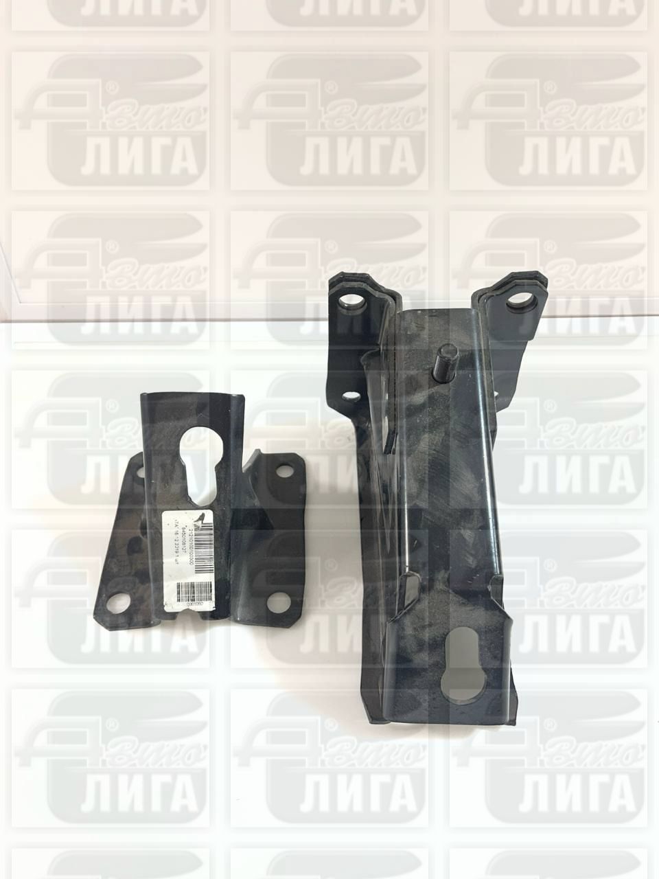 Кронштейны передней балки ВАЗ-2121 "АвтоВАЗ".