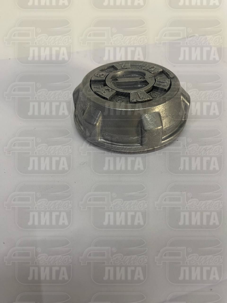 крышка бензобака с кодом 2101-2107 (2101-1103010) г.Тольятти