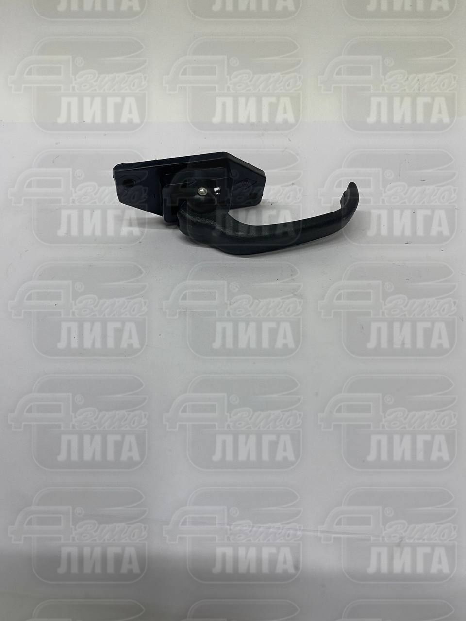 крючок двери пластиковый 2105 (21011-6205180) "Кампласт"