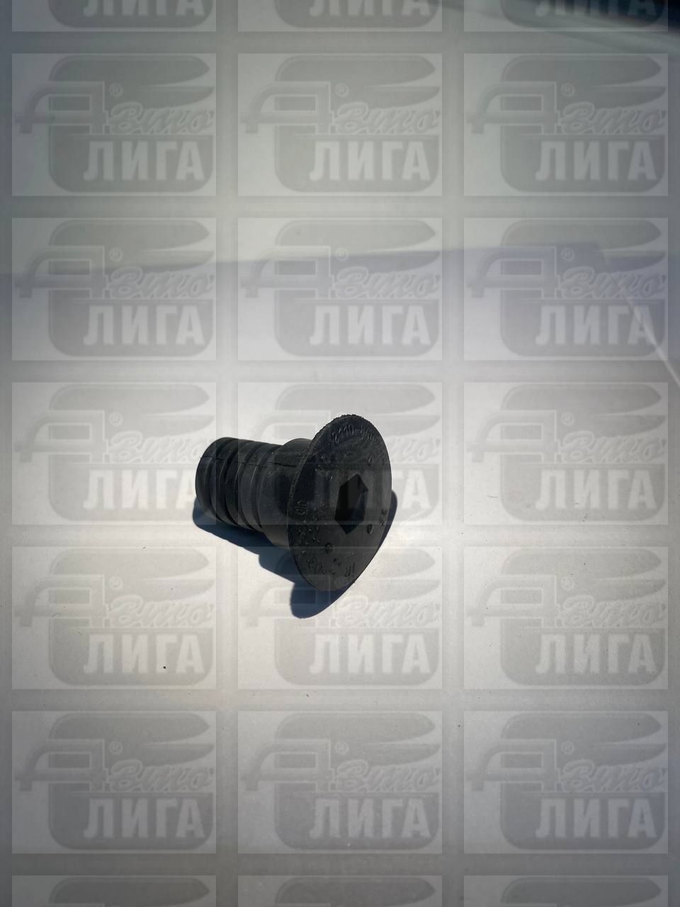 Отбойник капота ВАЗ 2110 "БРТ".