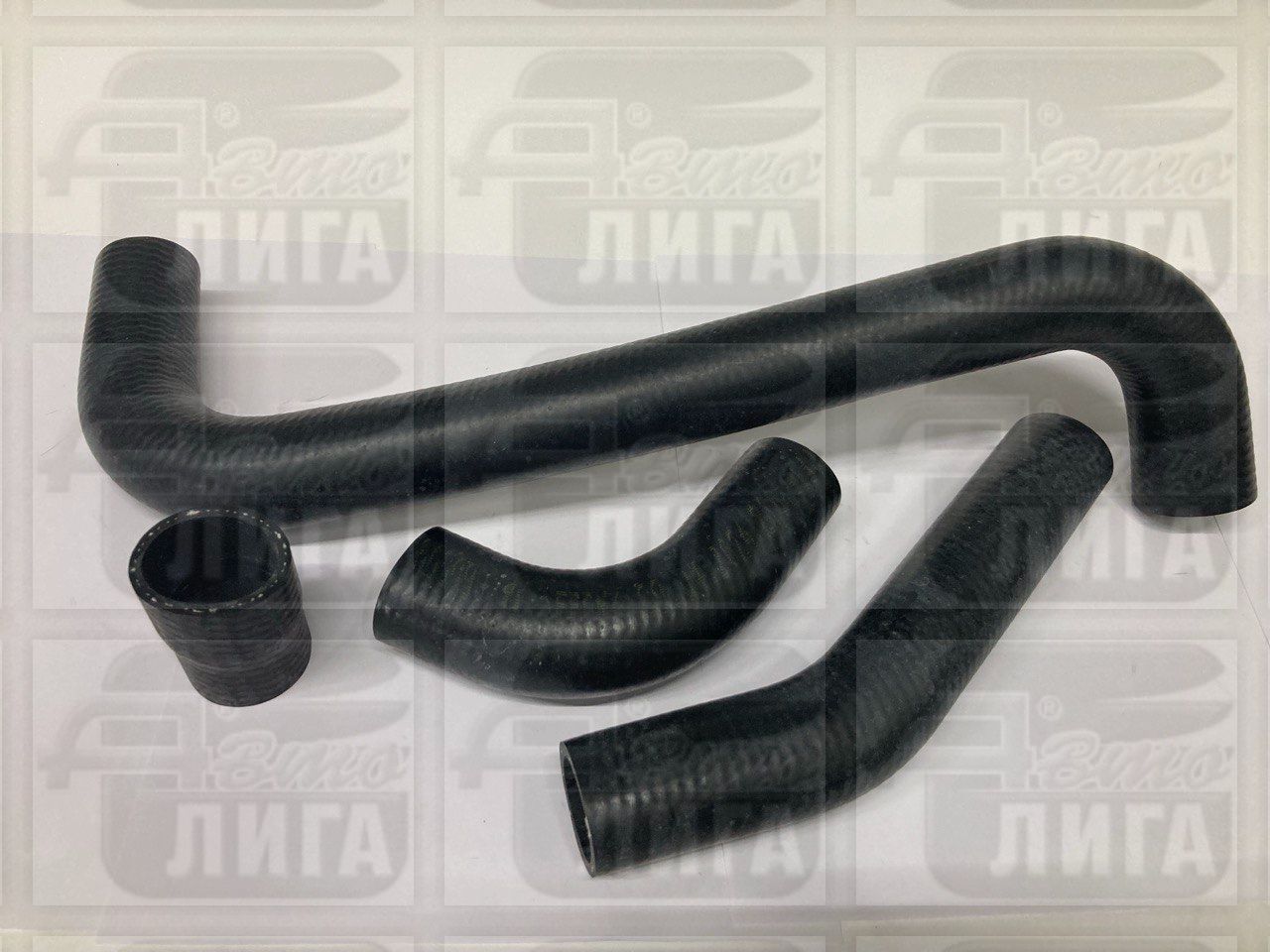 Патрубки алюминиевого радиатора ВАЗ 2105 "БРТ". Комплект патрубков.