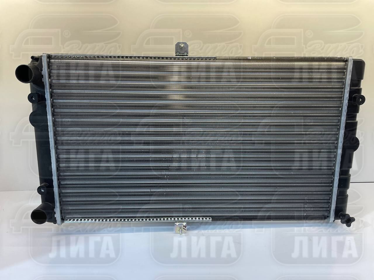 Радиатор охлаждения ВАЗ 2110-12 инжектор "ДААЗ" г.Димитровград. Радиатор охлаждения алюминиевый. Радиатор основной.