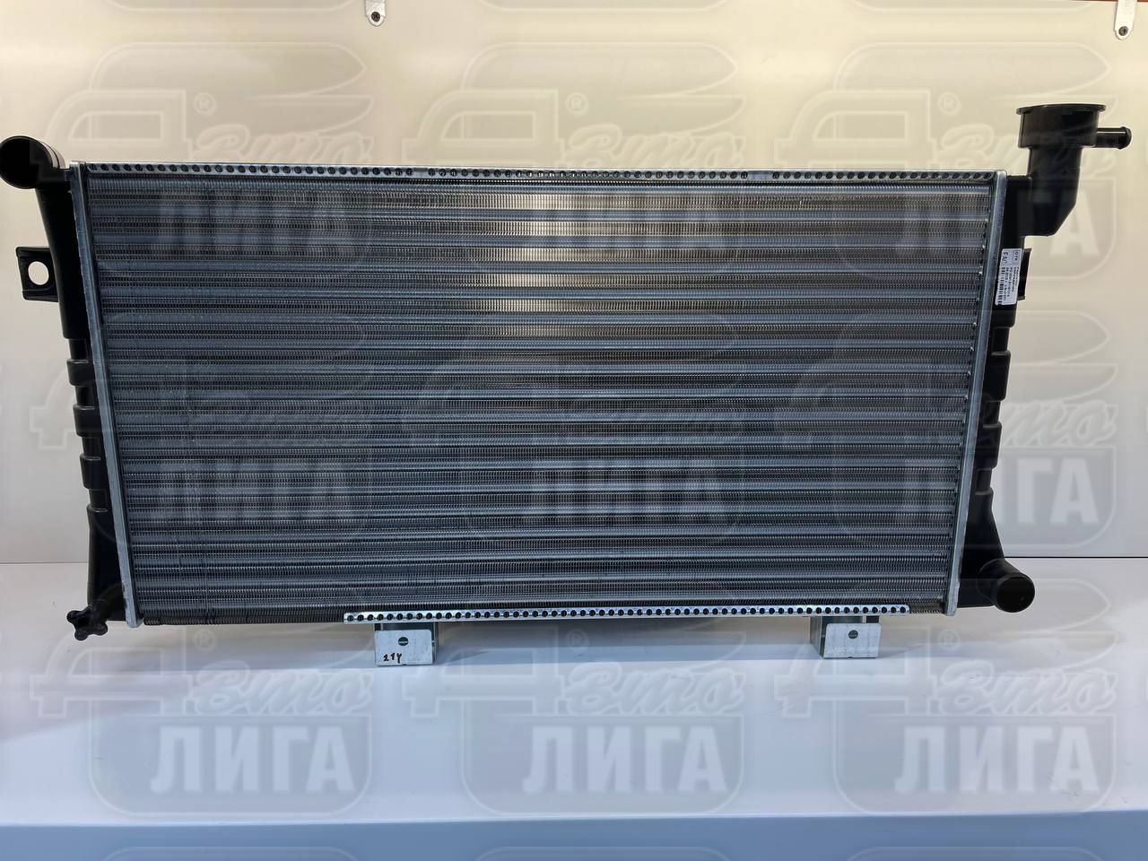 Радиатор охлаждения ВАЗ 21214 БМК