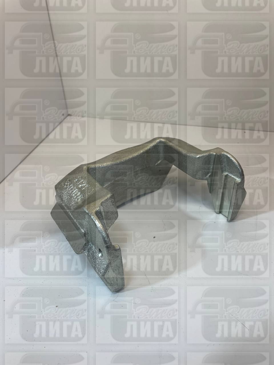 Скоба суппорта ВАЗ 2121 "АвтоВАЗ".