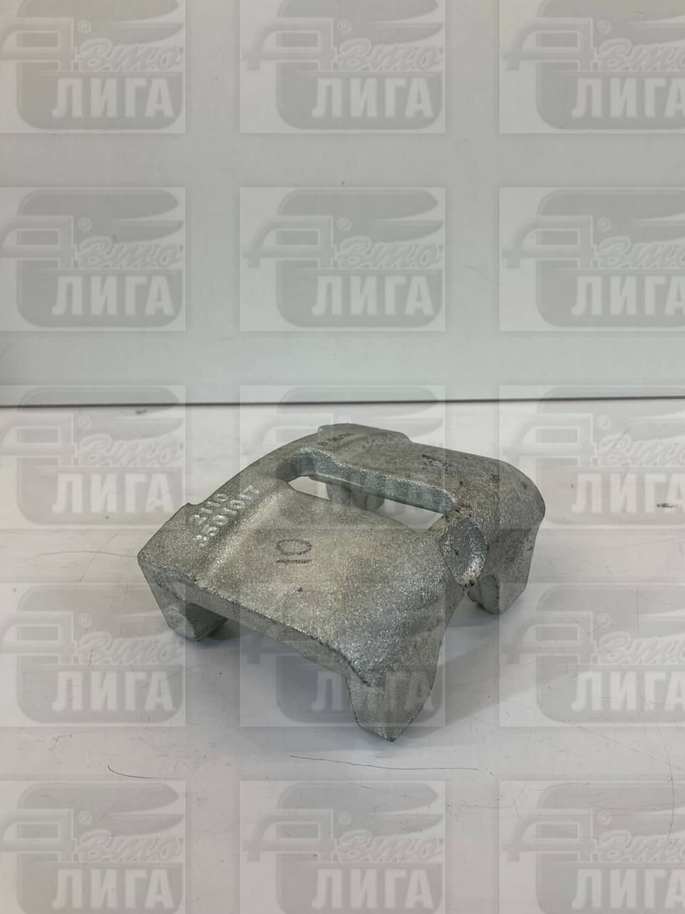 Скоба суппорта ВАЗ 2110 "АвтоВАЗ".