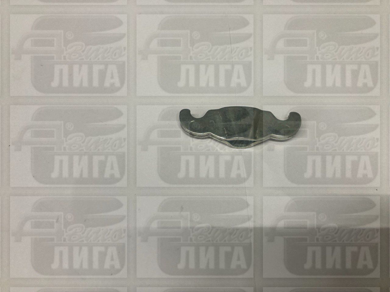 Скоба уравнителя троса ручного тормоза 2108 ВАЗ "АвтоВАЗ". Скоба урав.тр.руч.т