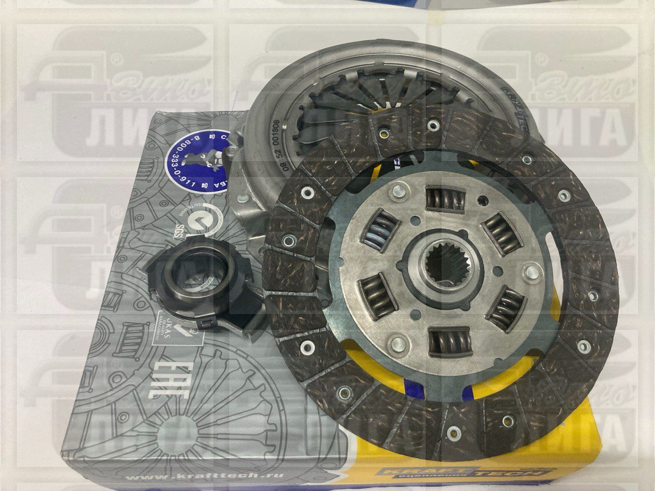 Сцепление ВАЗ 2110 в сборе "KRAFTECH". Сцепление КРАФТ. Комплект (диск ведомый, корзина, выжимной подшипник).