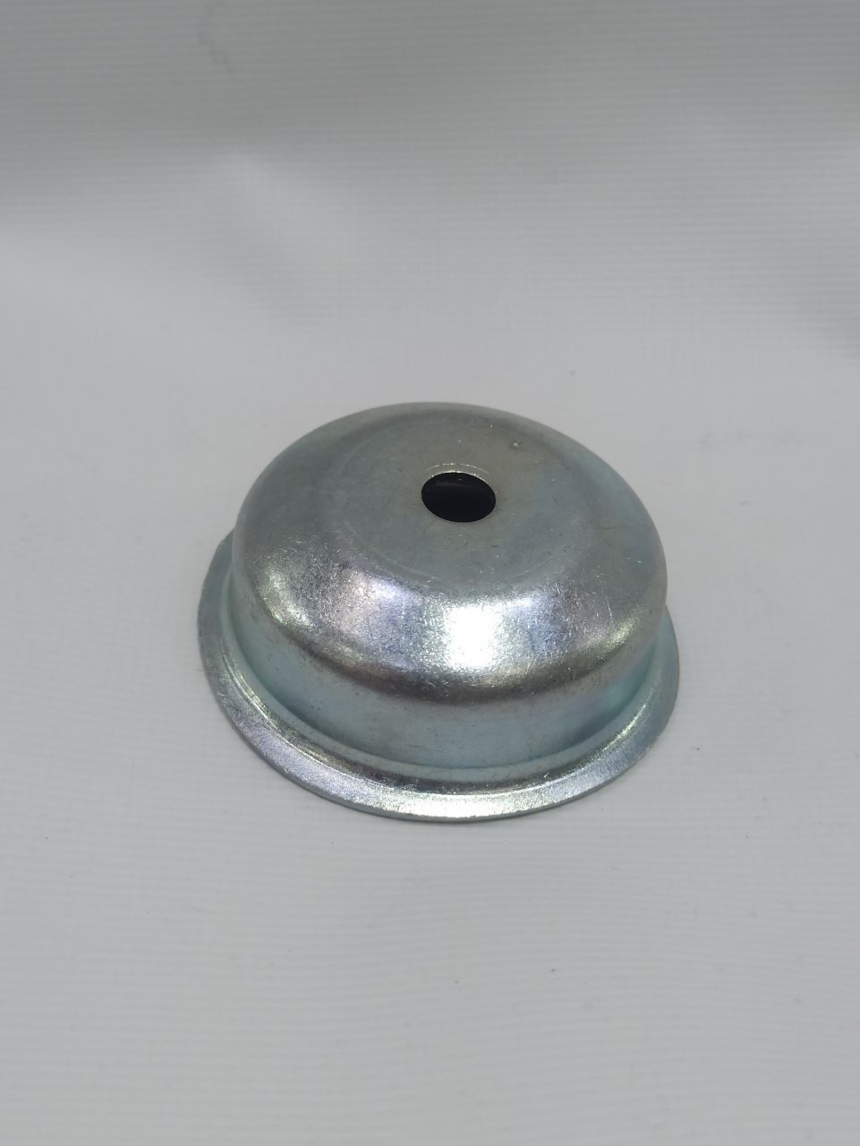 Чашка задней стойки ВАЗ 2108 "АвтоВАЗ".