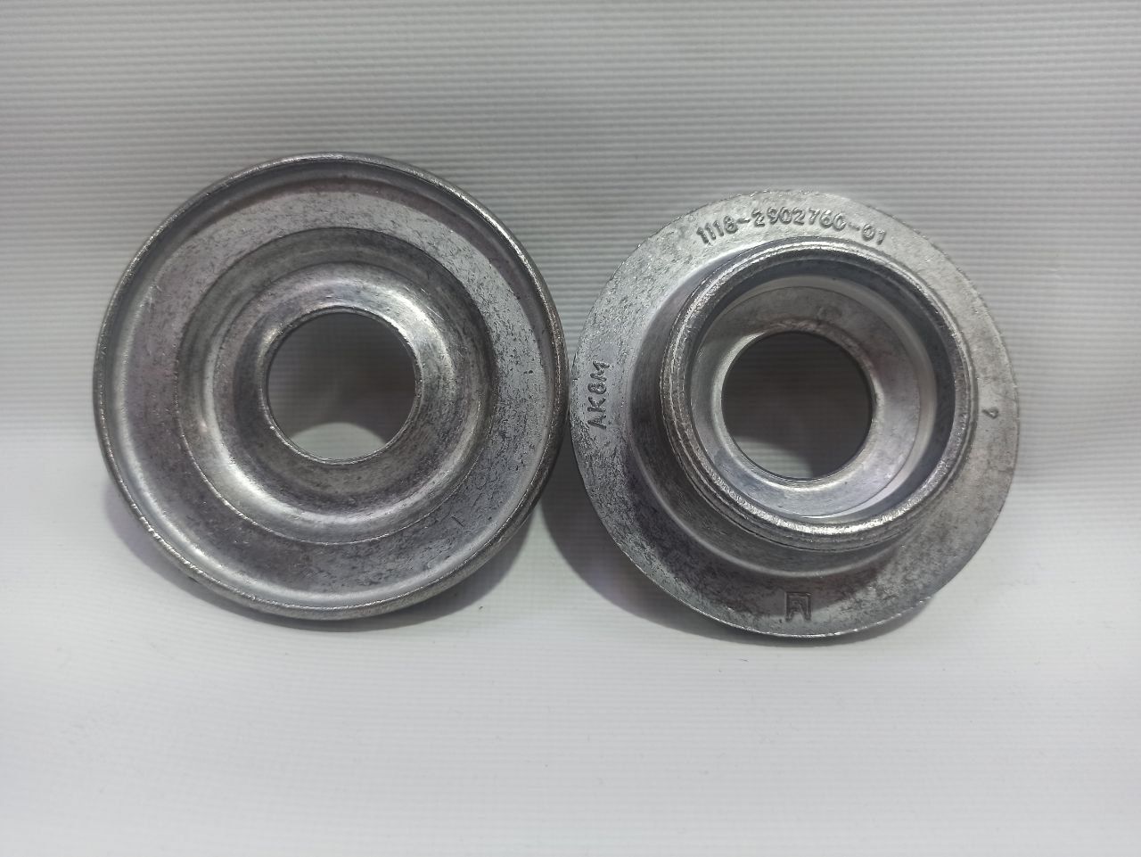 Чашка передней стойки ВАЗ 1118 Калина "АвтоВАЗ" (комплект 2 шт.).