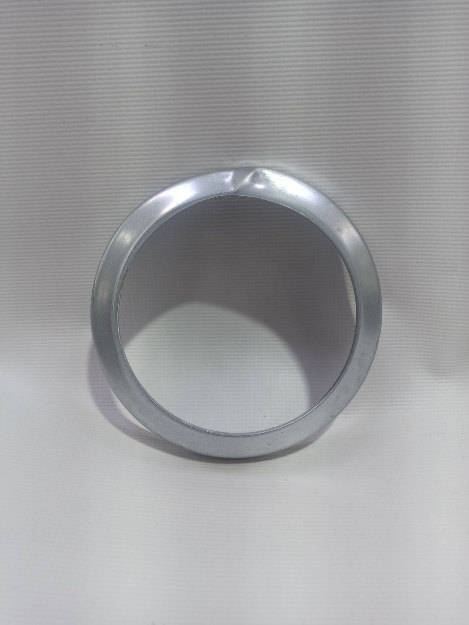 Чашка задней пружины ВАЗ 2101-21 верхняя "АвтоВАЗ". Чашка подставки задней пружины.