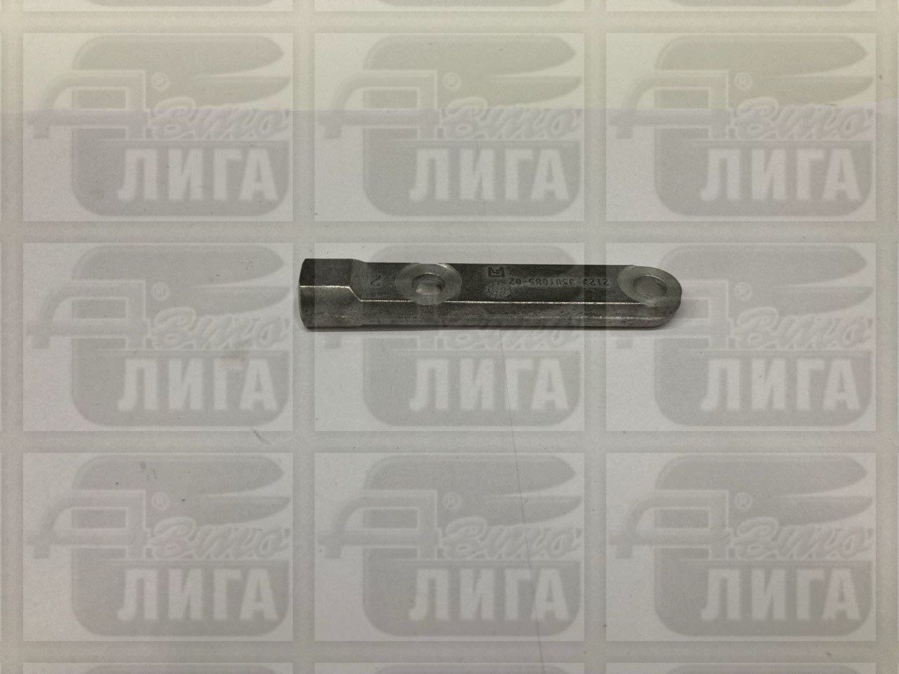 штуцер-соединитель тормозного шланга переднего суппорта ВАЗ 2123 "АвтоВАЗ". Штуцер пер.торм.цил