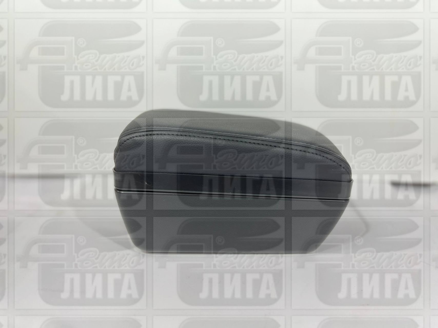 Подлокотник Лада Приора