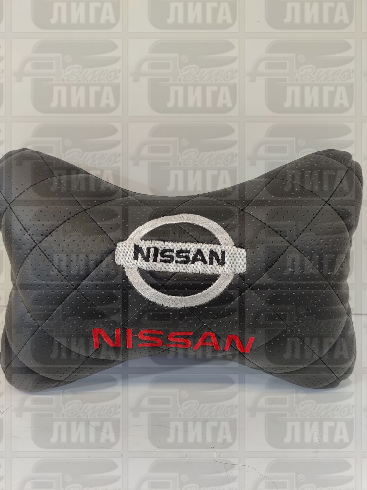  Подушка на подголовник "Nissan"