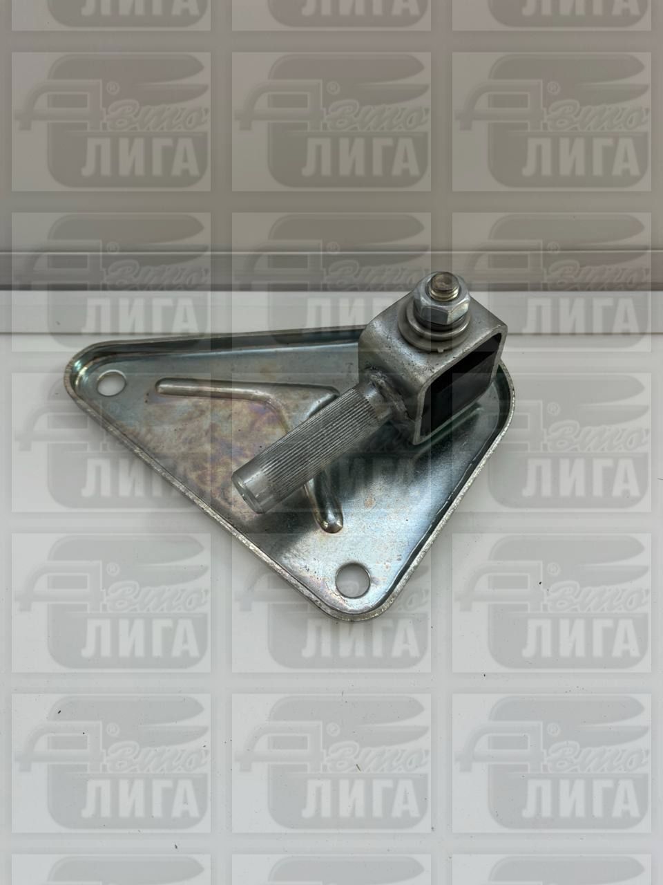 Кулиса КПП ВАЗ 1118 дополнительная "АвтоВАЗ". Кронштейн кулисы дополнительный.