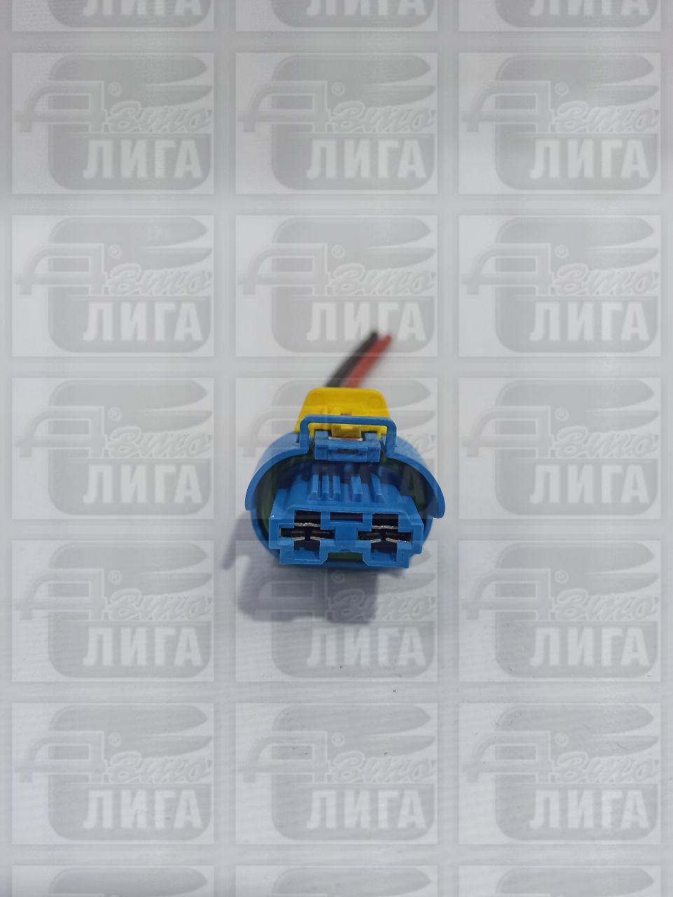 Разъем мотора охлаждения радиатора нового образца Веста Китай