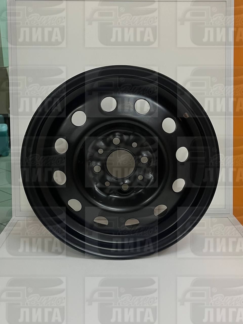 диск колеса черный