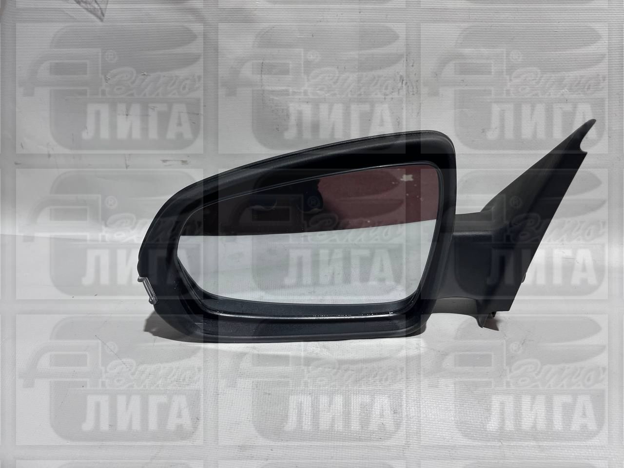 Зеркало боковое электропривод с повторителем поворота левое Веста Китай