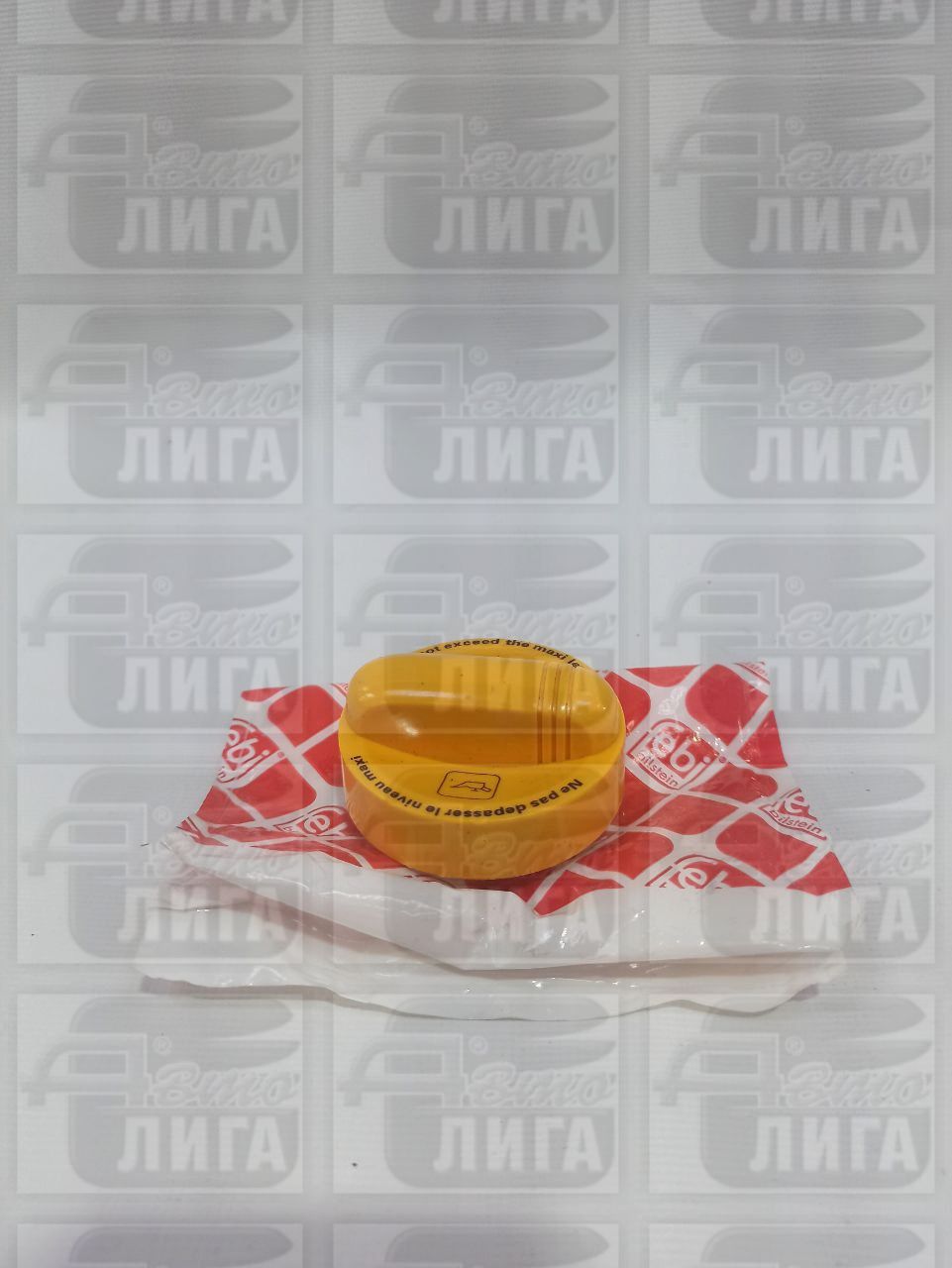 крышка маслозал.горл.FEBI