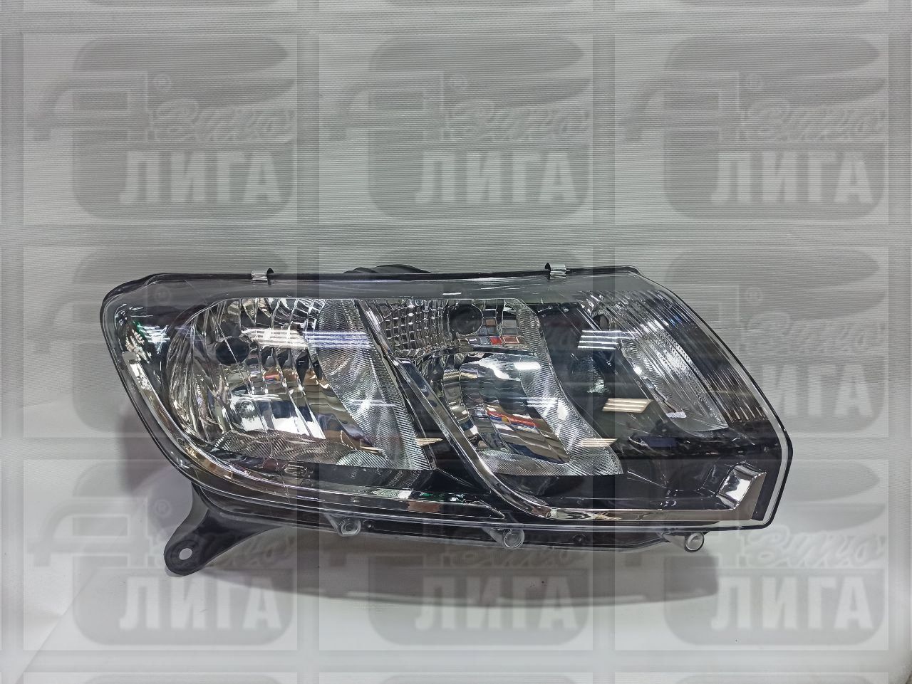 блок-фара правая FL CRTR