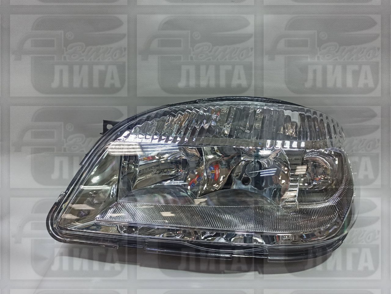 блок-фара лев CRTR